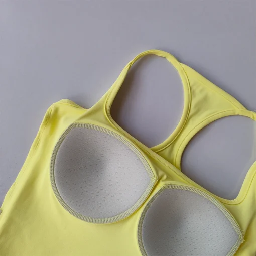 Sports Vest with Shockproof Chest Pad for Women - Image 2