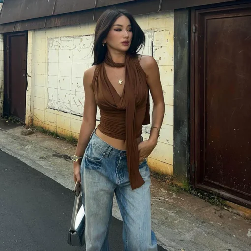 Sleeveless V-Neck Tank Top with Elegant Knitted Design for Women in Casual Streetwear - Image 2