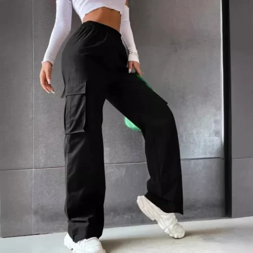 Chic Baggy Joggers with High Waist and Cargo Pockets for Women - Image 2