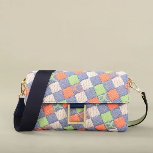 Women's Crossbody Bag with Classic Fashion Design for Versatile Use - Image 4