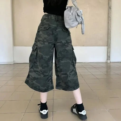 Cropped High Waist Cargo Jeans with Camouflage Design for Women - Image 6