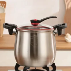 8L Non-Stick Stainless Steel Pressure Cooker for Efficient Soup Cooking