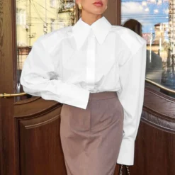 Alternative view of Puff Sleeve Blouse with Turn Down Collar and Single-Breasted Design for Office Ladies