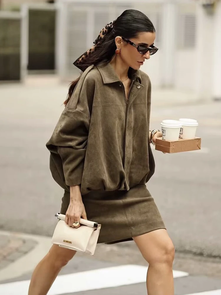 Vintage Green Oversize Bomber Jacket for Women - Elegant Loose Fit for Parties - Image 4