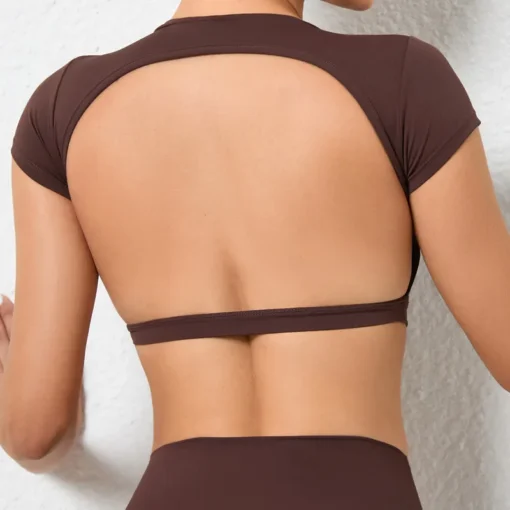Backless Crop Top with Breathable Fabric for Women's Fitness and Yoga - Image 6