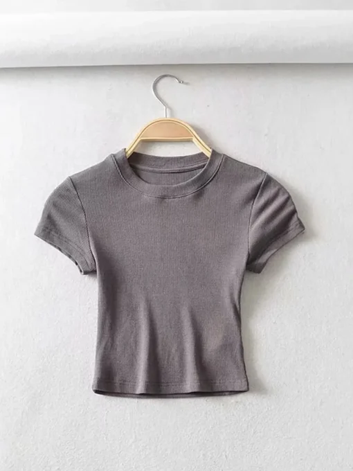 Short-sleeve O-neck T-shirt for women with slim elastic fit in a crop style - Image 4