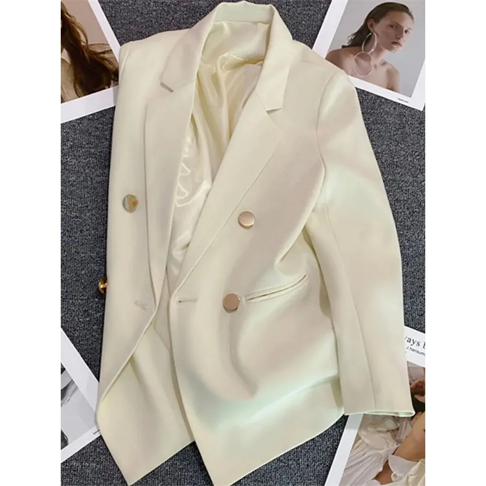 Women’s Double-Breasted Blazer Coat with Elegant Design for Versatile Layering