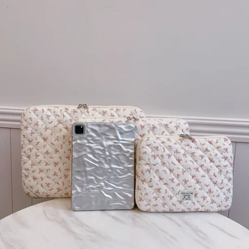 Quilted Laptop Bag with Chic Flower Print in 11"/14"/15" Size Options - Image 3