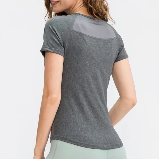 Breathable Short Sleeve Yoga Top Quick Dry Fitness Shirt for Women - Image 3