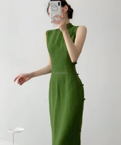 Alternative view of Vintage Chinese Qipao Dress - Sleeveless, Waist-Cinching, Side Slit