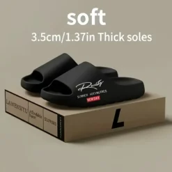 Men's Casual Slippers - Thick-Soled Non-Slip Design for Indoor and Outdoor Use