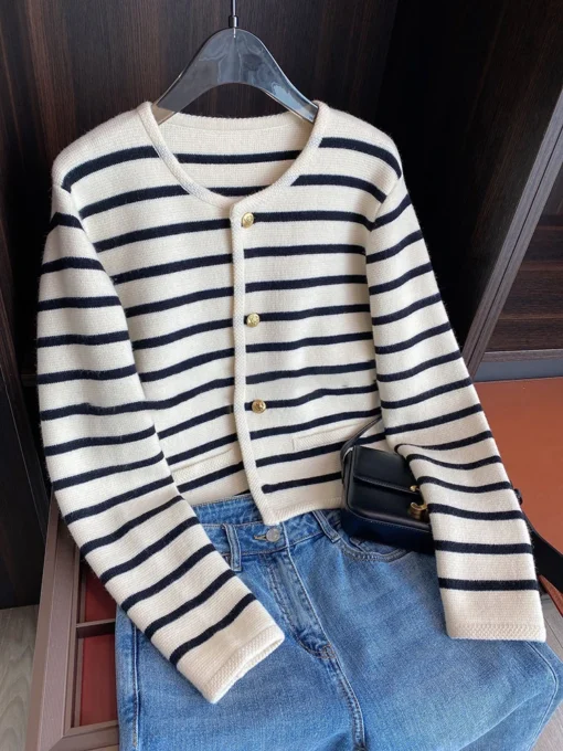 Knitted Cardigan with O-neck and Stripe Design for Women, Casual Long Sleeve Spring Autumn Top - Image 3