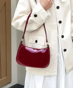 Red high-end bag for women, retro hand-held underarm bag, foreign-style small patent leather bag for young girls, single shoulde