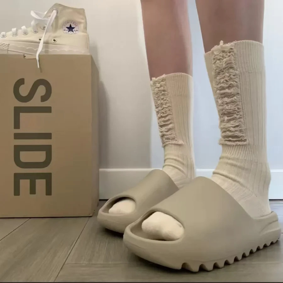 Coconut Cloud Thick-Soled EVA Slippers - Summer Soft Bottom Sandals for Men and Women - Image 2