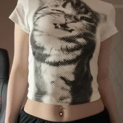 Crop Top with Animal Print Design in Basic White for Women, Casual Slim-fitting Y2K Vintage Style