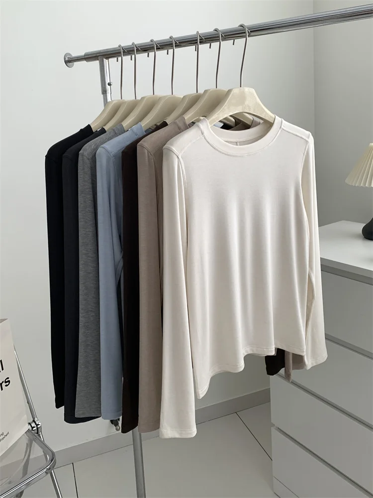 Silk Wool Splice Long Sleeve T-shirt with Soft Waxy Fit for Women in Solid Colors - Image 3