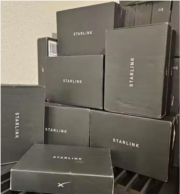 YX Wholesale Original Starlink Satellite Internet Kit V2 With Rectangular Dish Router And Pipe Adapter - Image 3