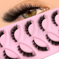 Alternative view of Veltrinay Cat Eye Lashes - Winged End Faux Mink Eyelashes for Natural Makeup Looks