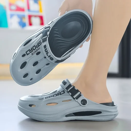Men's Non-Slip Clogs with Comfortable Design for Summer Beach Wear - Image 3