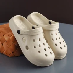 Men's and Women's Non-Slip Outdoor Clogs for Summer Beach Sandals