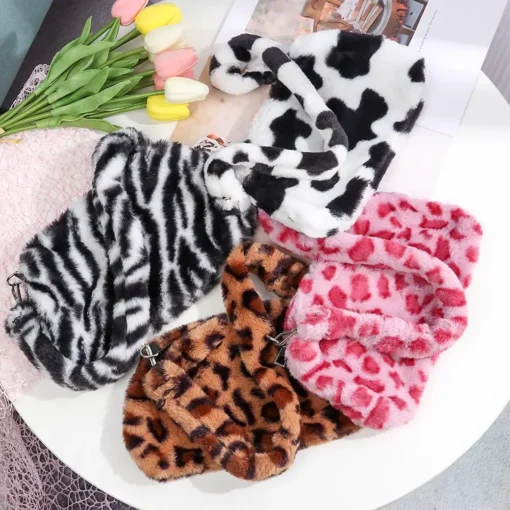 Shoulder Bag with Animal Print Leopard Plush for Women - Image 5