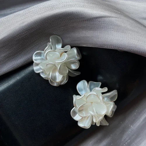 Trending Resin White Flower Stud Earring Fashion Party Korean Weave Statement Earrings Jewelry For Woman Gifts 2023 New