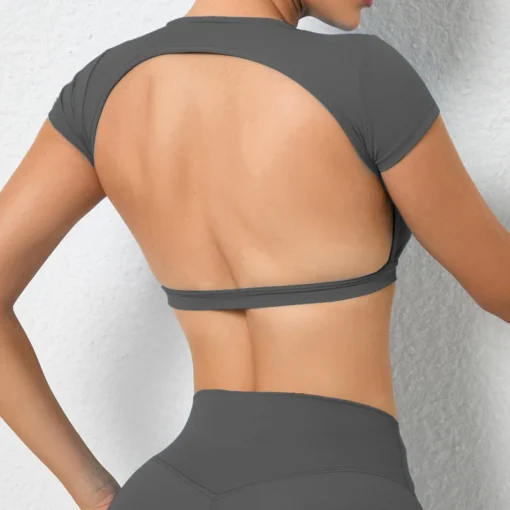Backless Crop Top with Breathable Fabric for Women's Fitness and Yoga - Image 5