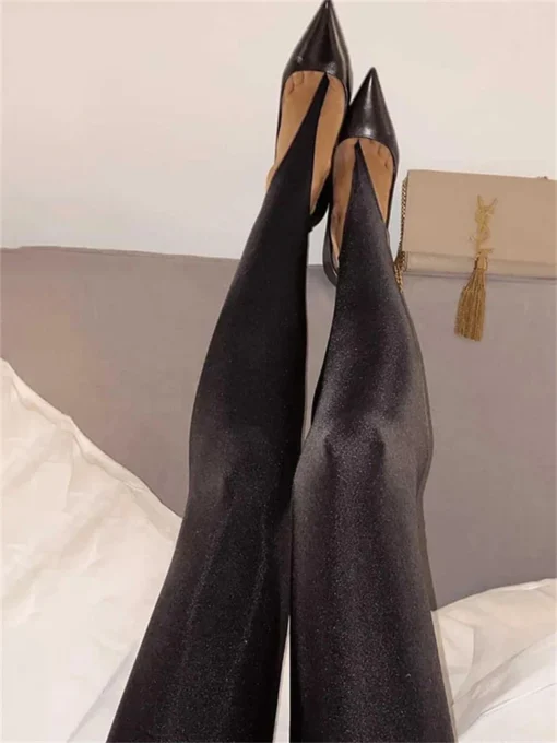 High-Waisted Skinny Pants with Glitter Detail for Women in Black - Image 4