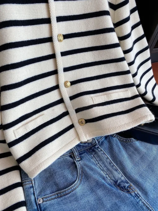 Knitted Cardigan with O-neck and Stripe Design for Women, Casual Long Sleeve Spring Autumn Top - Image 4