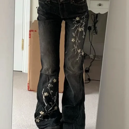 Weekeep Women's Floral Embroidery Low Rise Flared Jeans