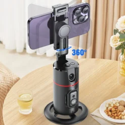 Smartphone Stabilizer with Facial Tracking and Removable Fill Light for Live Streaming