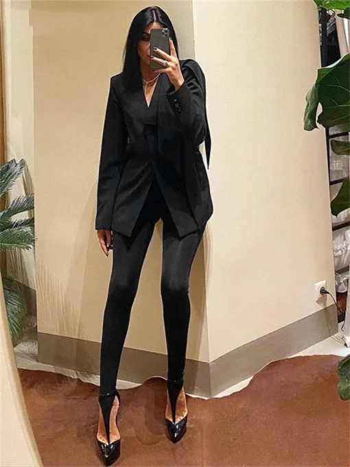 High-Waisted Skinny Pants with Glitter Detail for Women in Black - Image 2