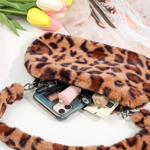 Shoulder Bag with Animal Print Leopard Plush for Women - Image 4