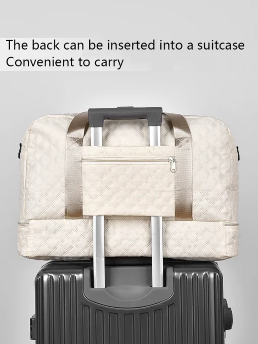 Lightweight Large Capacity Rhombic Lattice Travel Duffel Bag for Sports and Fitness - Image 6