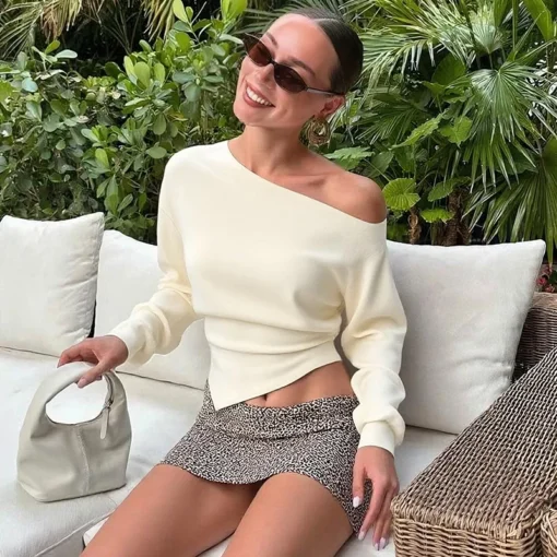 Women's Casual Long Sleeve Slit Pullover Top with Stylish Design - Image 3