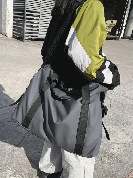 Large Capacity Handheld Travel Bag with Lightweight Storage for Sports and Fitness - Image 3