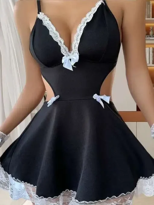 Deep V Floral Lace Bra and Panty Set with Elegant Design for Women - Image 3