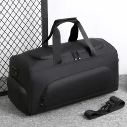 Sports Gym Bag with Multi-Compartment Design and Shoe Storage for Travelers and Gym Goers